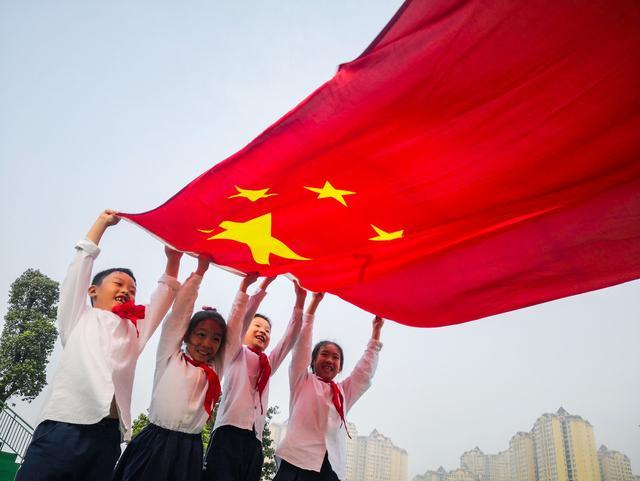 没有结婚前给女方钱怎么办呢？游戏画面