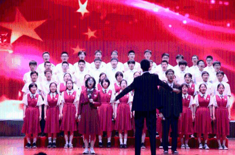 戒奶期间宝宝离开妈妈就哭，该怎么戒奶？