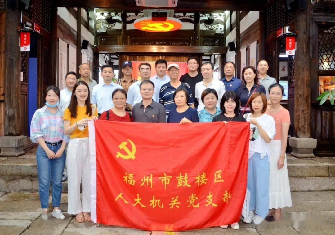 超级坦克消灭僵尸